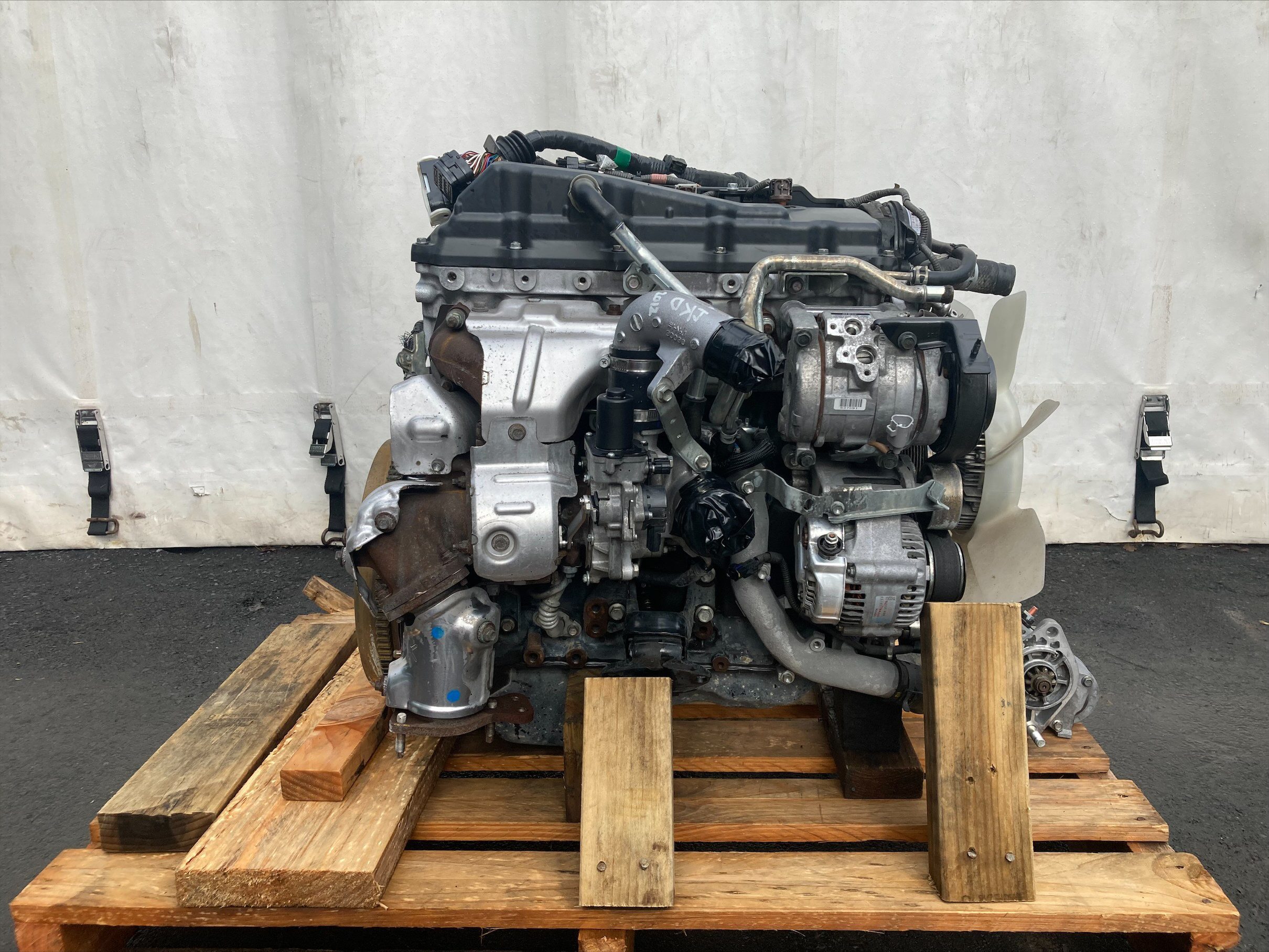 BUY TOYOTA D4D 3.0 1KD-FTV ENGINE FOR SALE