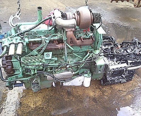 VOLVO D7C ENGINE1 580x480